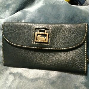Dooney&Bourke wallet
